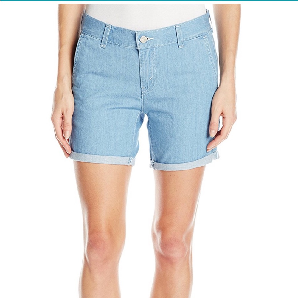 Levi's Classic Chino Shorts
